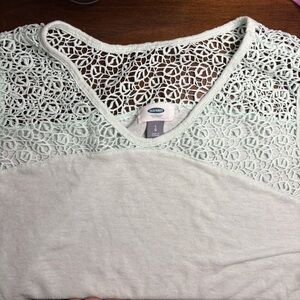 Old Navy Women’s Large Light Blue Sleeveless Lace Detail Top